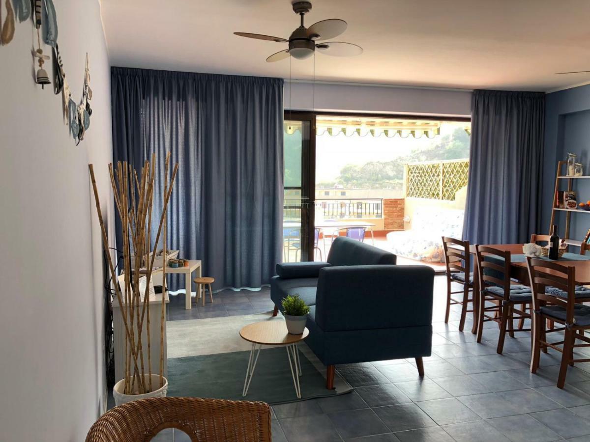 Light Blue House Apartment Letojanni Exterior photo